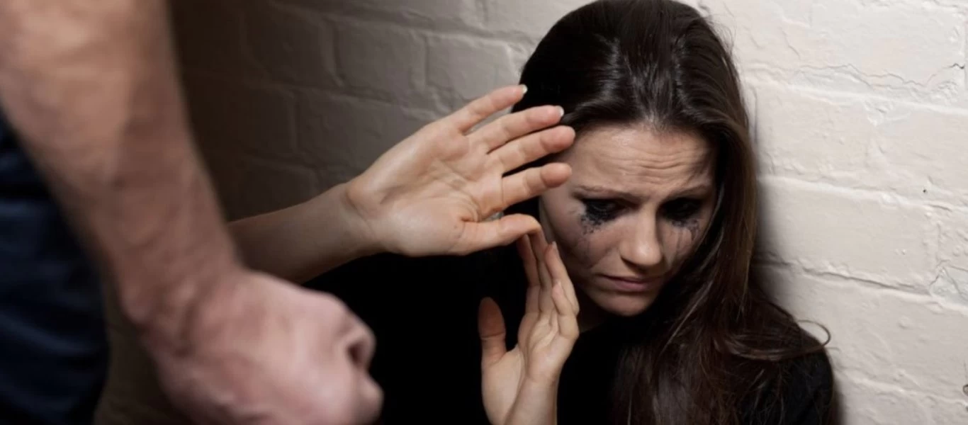 Βόλος: Ποινή φυλάκισης 15 μηνών με αναστολή στον 25χρονο που κακοποίησε την πρώην σύντροφό του